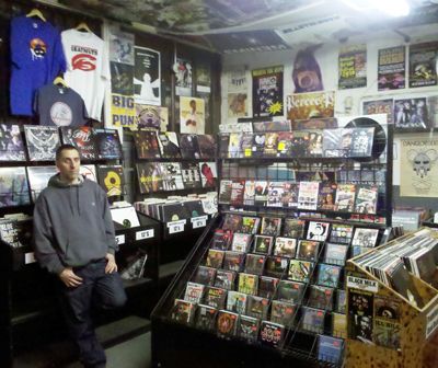 FAT BEATS POP UP STORE