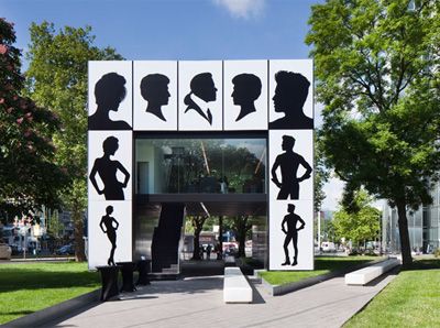 KARL LAGERFELD POP UP STORE