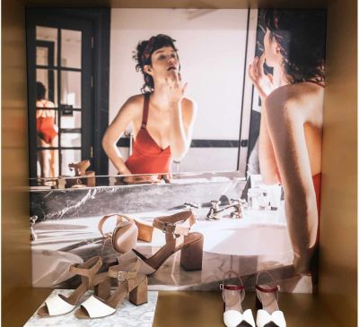 F. PINET ouvre au 8 rue du Four