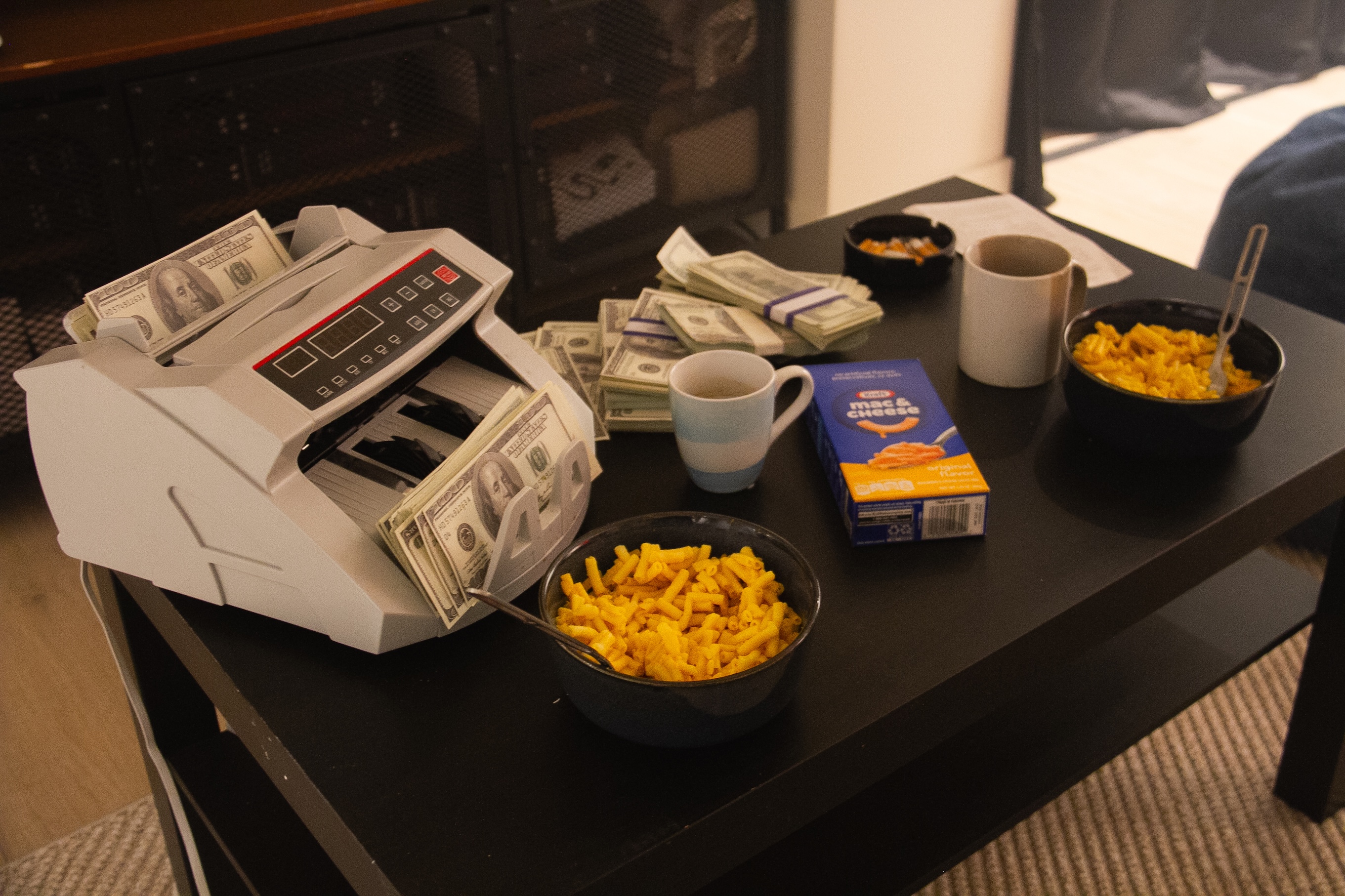 Pop up store littéraire paris, lieu éphémère immersif Hachette, Lakestone 